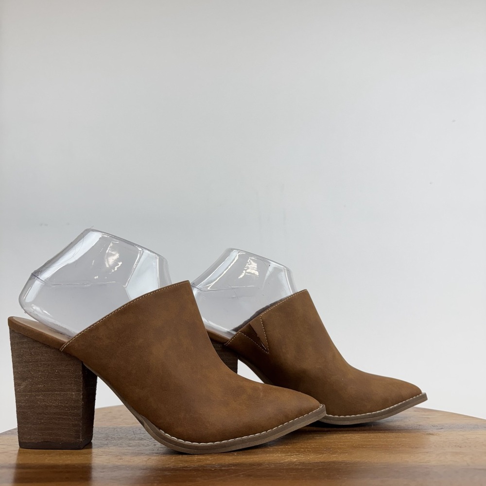 New NWOB Womens Abound Maya Brown Faux Leather Slip On Heeled Mules Size 9 M